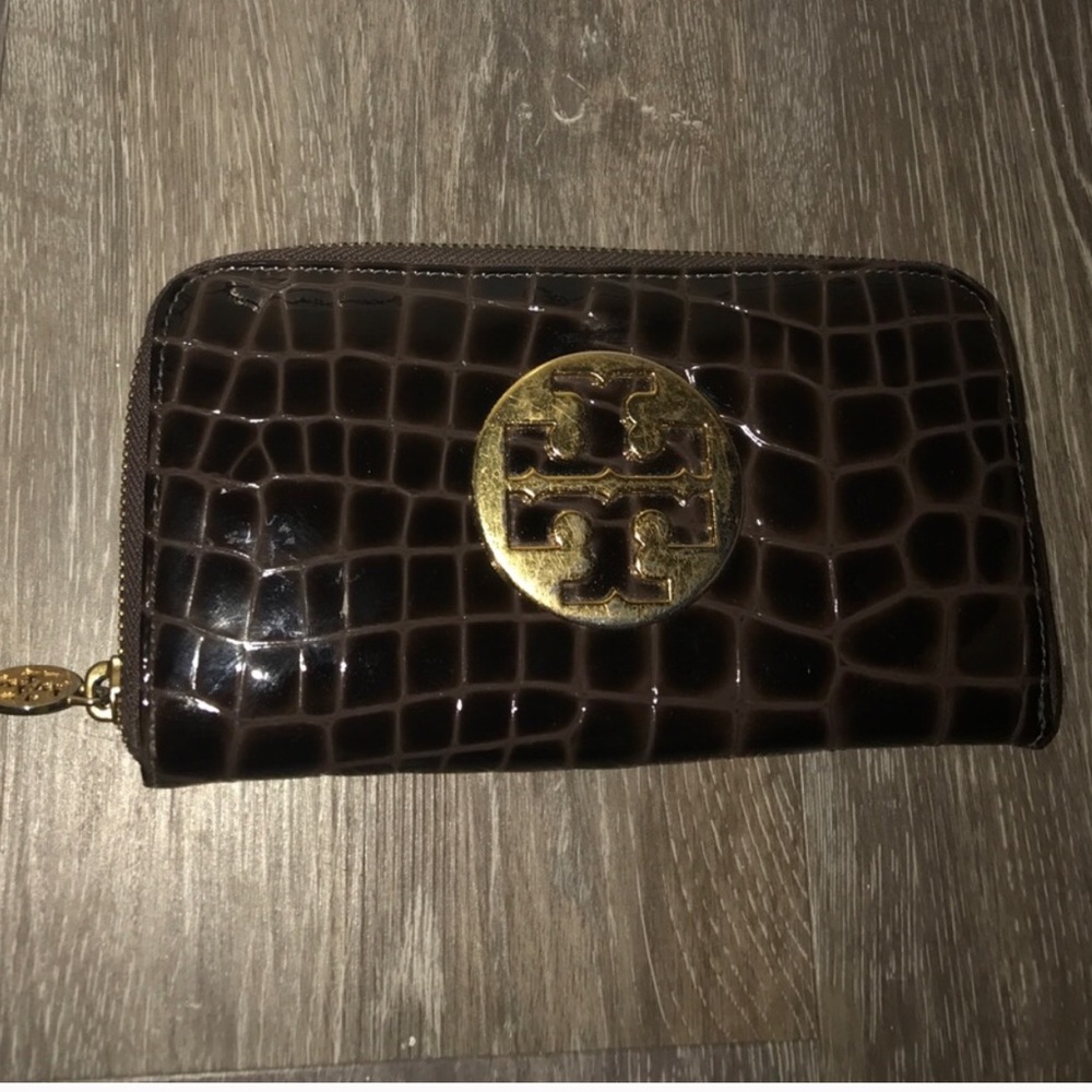 Tory Burch croc effect wallet